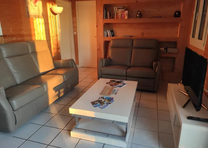 Holiday home En Bord De Saint-Gerons